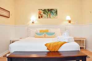 5 bedrooms, iron/ironing board, free WiFi, bed sheets