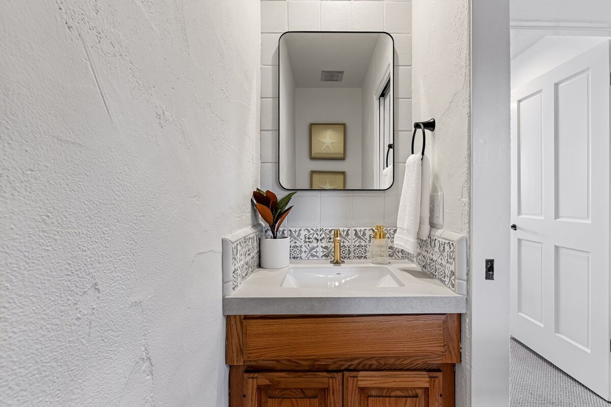 Photo 23 of 3263 Villa by the Sea ~ Newly Remodeled, Bay View