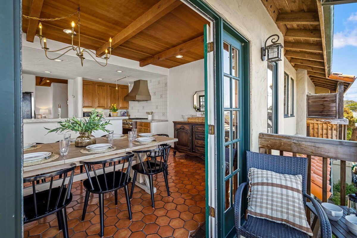 Photo 13 of 3263 Villa by the Sea ~ Newly Remodeled, Bay View