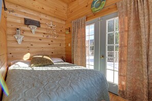 4 chambres, bureau, fer et planche à repasser, accès Internet