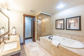 Combined shower/bathtub, jetted bath, rainfall showerhead, hair dryer - Arrowleaf Ski-In/Ski-Out Deer Valley Condo – Hot Tub Access, Ski Lockers, Free On-Call Shuttle (Park City)
