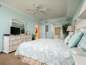3 bedrooms, iron/ironing board, internet