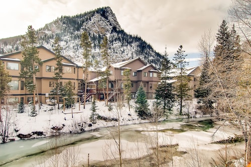Creekside Condo in Downtown Frisco with Hot Tub, Pool & Mountain Views!