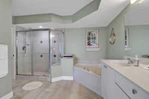 Dusche, Whirlpool, Regendusche, Haartrockner