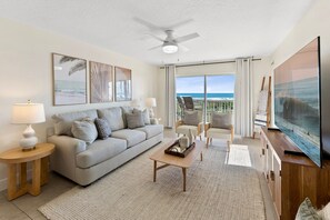 Una televisión, un reproductor de DVD