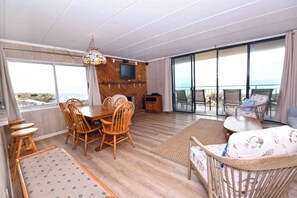 Peis og stereoanlegg