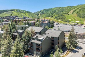 Aerial view - Free Ski Rentals! No Car Needed, Walk to Skiing, Hot Tub, Top Floor Park City Ski Condo (Park City)