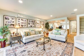 Lobby - Seaside Panama City Beach Condo w/ Outdoor Pool! (Panama City Beach)