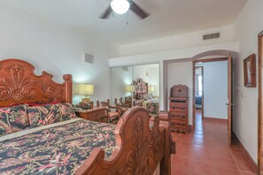 5 bedrooms, free WiFi, bed sheets