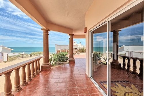 Marbrisa de Cortez: Oceanview, Mexican decor, just steps from the beach