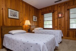 5 Schlafzimmer, Bügeleisen/Bügelbrett, WLAN, Bettwäsche