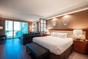 1 bedroom, desk, iron/ironing board, WiFi - Iconic Vegas Views | No Resort Fee • Balcony • Pool Access (Las Vegas)