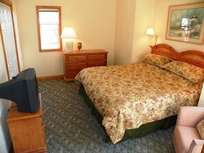 5 habitaciones, cuna de viaje, wifi gratis y ropa de cama 