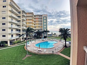 A heated pool - Beach Condo on Siesta Key Beach w/ Heated Pool (Sarasota)