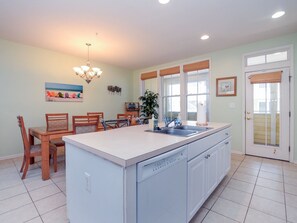 Mikrowelle, Geschirrspüler