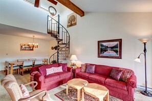 TV, fireplace, DVD player