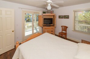 7 bedrooms, free WiFi - Mayflower - Corolla, Ocean Sands, 250 Yds to Beach, Lake View, Pool, Hot Tub, Flex Stays (Corolla)