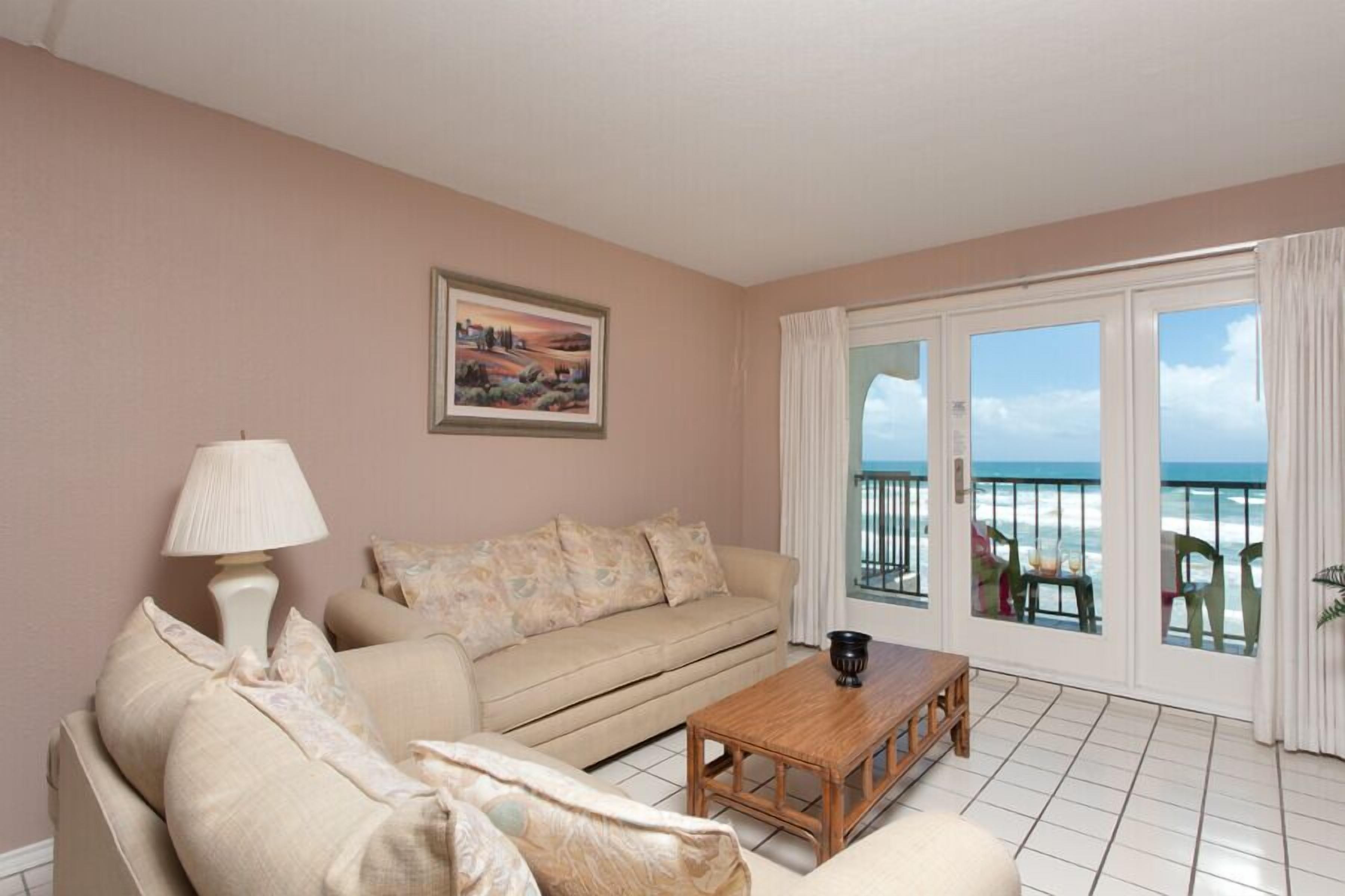 Florence I 704 - Bargain beachfront digs;Humble ambiance;Nice pool