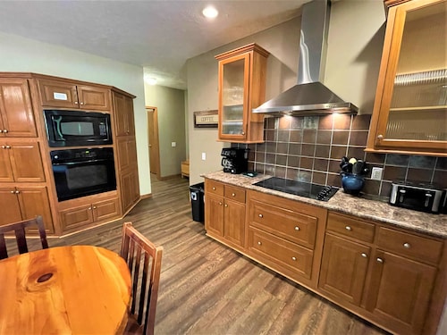 Chocolate Moose Lodge @ Spring Brook Resort