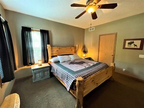 6 bedrooms, iron/ironing board, Internet, bed sheets