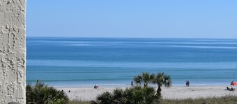 Penthouse Next to Pier Fully Renovated with Private Patio and Oceanfront Pool