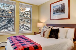 2 bedrooms, premium bedding, iron/ironing board, travel cot