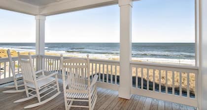 Stunning 4 Bedroom Oceanfront Duplex!