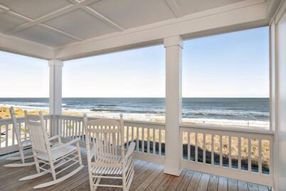 Stunning 4 Bedroom Oceanfront Duplex!