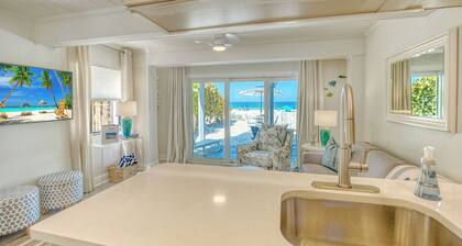 UPDATED OLD FLORIDA STYLE COTTAGE DIRECTLY ON THE BEACH!