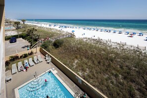 A heated pool - SL 303: Seaside Chic - Live the Dream in Your Oceanfront Paradise Condo (Fort Walton Beach)