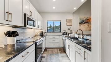 Microwave, oven, stovetop, dishwasher