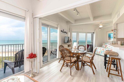 Aquarius 804 - Bargain beachfront digs;Huge balcony;Amazing views
