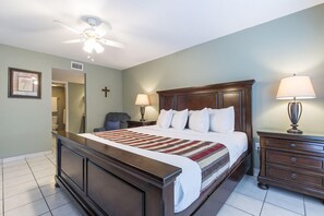 2 bedrooms, iron/ironing board, Internet, bed sheets