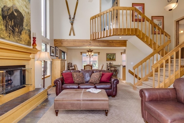 Sliders By Dining Table Access the Large, New Hot Tub