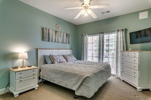 6 bedrooms, iron/ironing board, WiFi, bed sheets