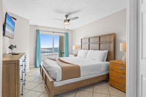 3 makuuhuonetta, silitysrauta/-lauta, ilmainen Wi-Fi, vuodevaatteet