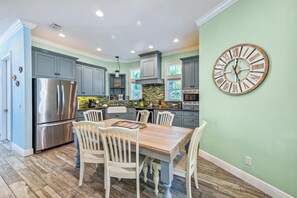 Dining - Luxury Four Bedroom Home with Easy Access to Beach.  Pool and private Patio. (Holmes Beach)