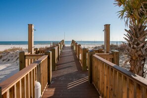 Unclassified image, 3 of 48, button