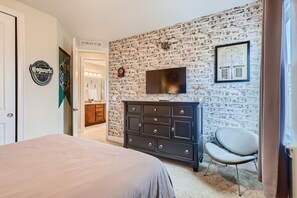 6 chambres, fer et planche à repasser, Wi-Fi, draps fournis