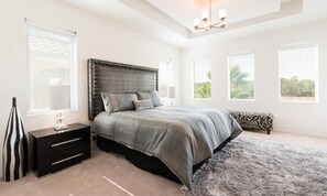 5 slaapkamers, een strijkplank/strijkijzer, wifi, beddengoed