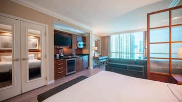 1 bedroom, desk, iron/ironing board, WiFi