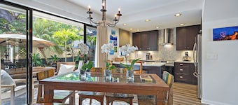 Awesome Beach - Elegant Villa - Tropical Oasis