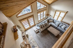 TV, fireplace, DVD player, stereo