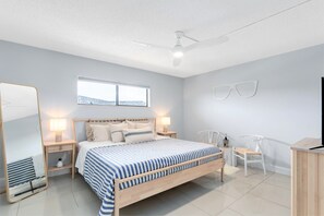 2 bedrooms, iron/ironing board, travel crib, free WiFi