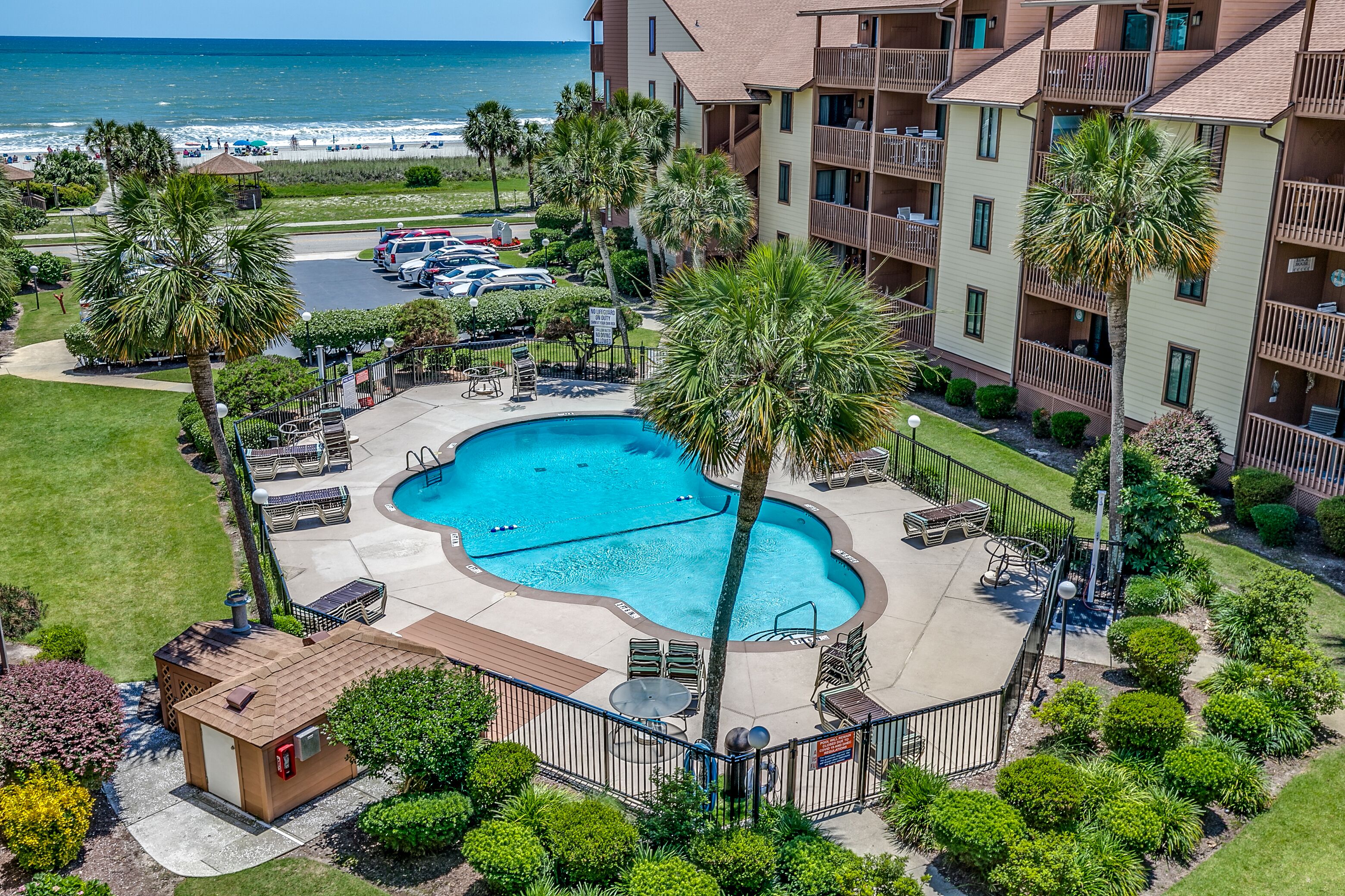 Large Condo- Beautiful Views of the Pool, Courtyard and Ocean, 2 Balconies!