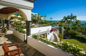 Terrace/patio - 5 BR Ocean View Casa Maravilla w/ Heated Pool, WiFi, A/C, Gourmet Kitchen + More! (Palmilla)