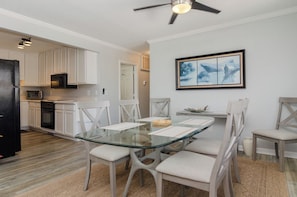 Dining - Oceanfront 3 Bedroom Penthouse with a Pool! (Carolina Beach)