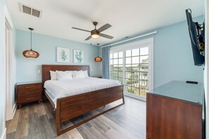 8 bedrooms, iron/ironing board, free WiFi, bed sheets - Wright Play - Oceanfront +Pets Stay Free + Free Pool Heat! (Nags Head)