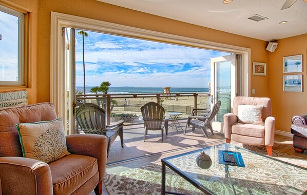 TV, peis og stereoanlegg