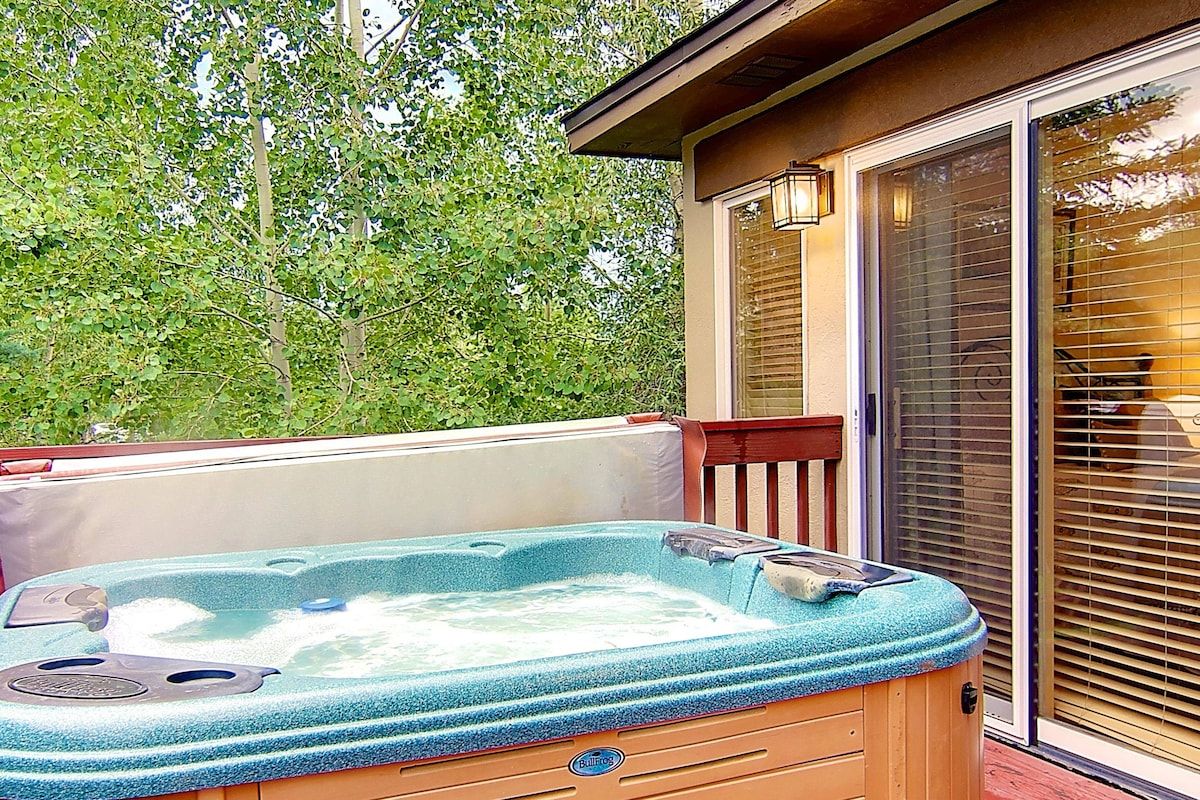 Bain à remous extérieur